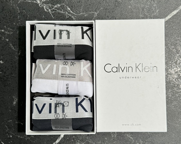 لباس زیرمردانه ترک برندکالوین کلین(CALVIN KLEIN) پادار (شورت مردانه)کد139