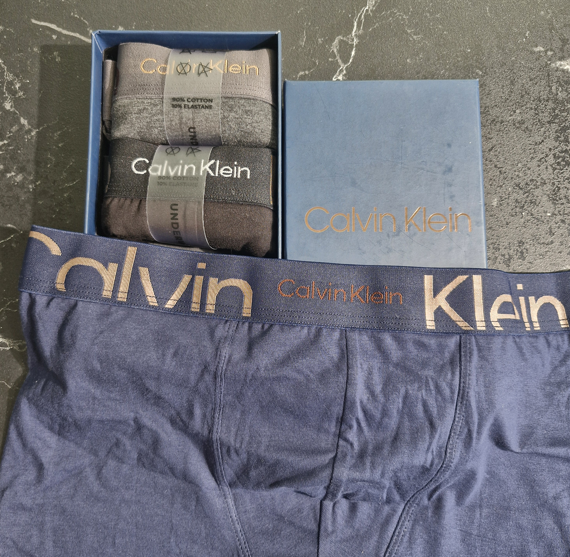 لباس زیرمردانه ترک برندکالوین کلین(CALVIN KLEIN) پادار  (شورت مردانه) کد109